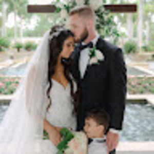 Meet your Posher, Mia